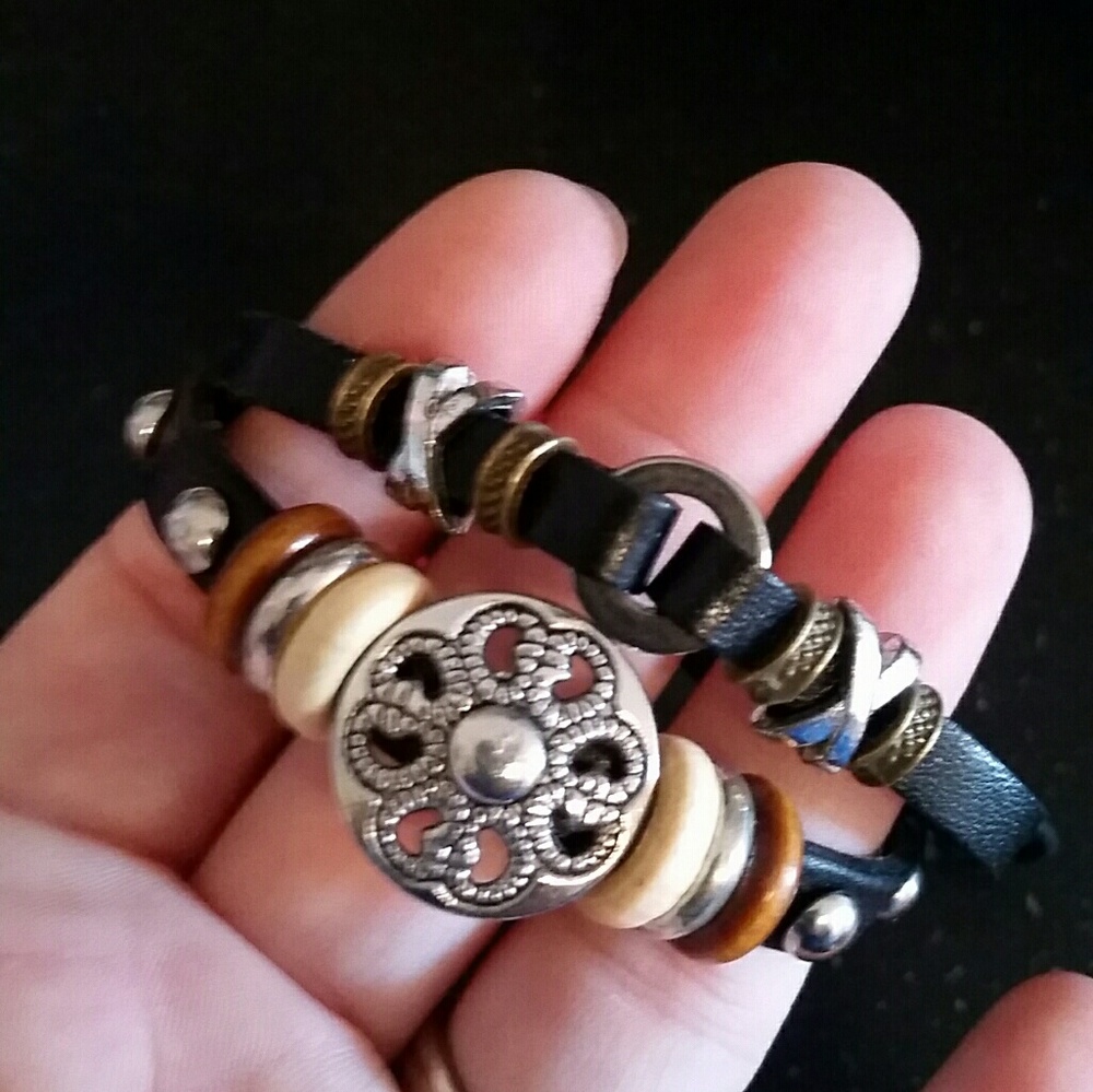 Bracelet